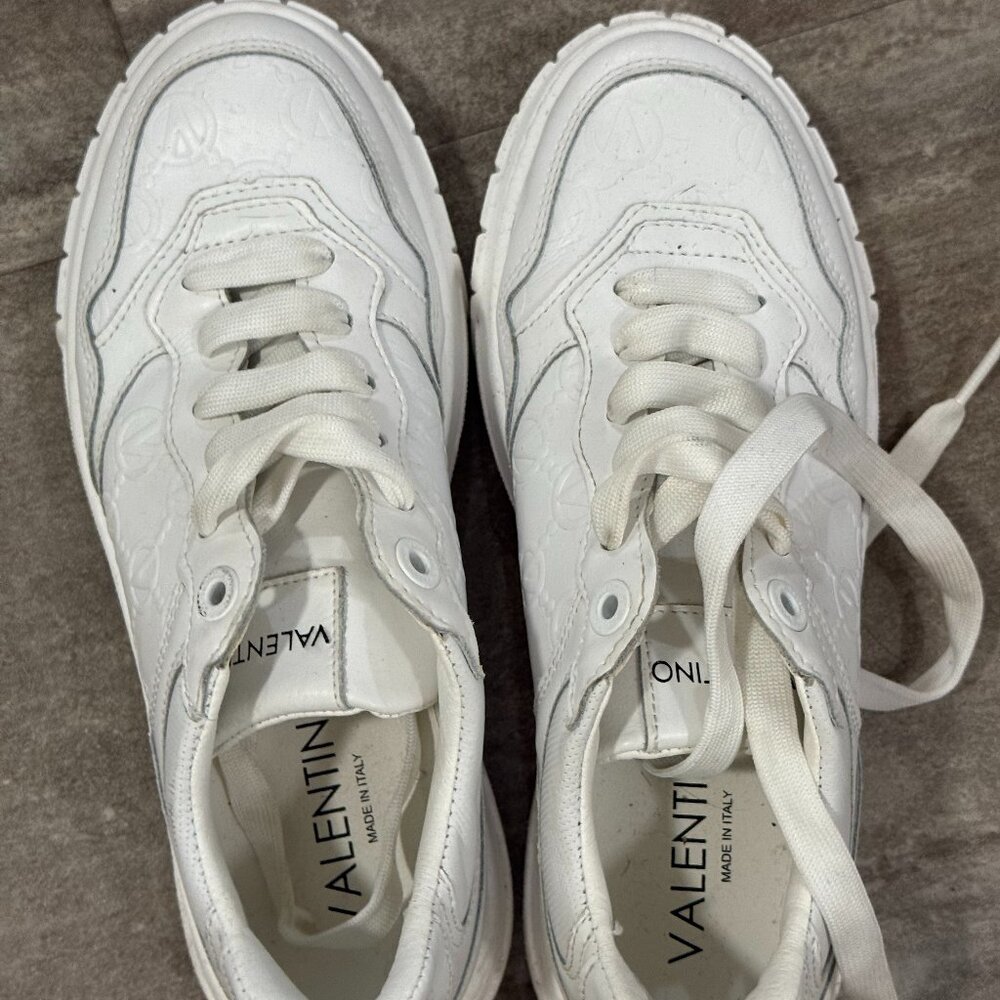 VALENTINO WHITE SNEAKERS